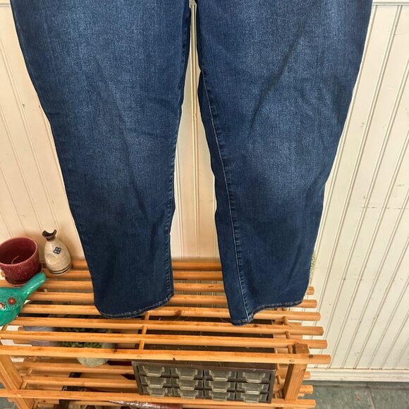 Good American 2XL Womens Dark Wash Denim Straight Leg Jeans - Picture 8 of 8